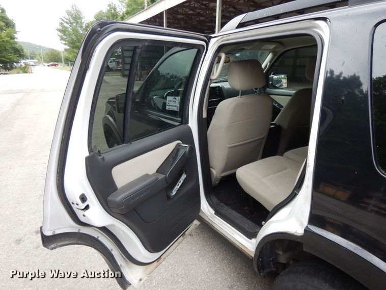 image for item DG7912 2008 Ford Explorer XLT  SUV