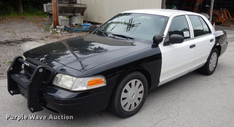 image for item DG7917 2011 Ford Crown Victoria Police Interceptor