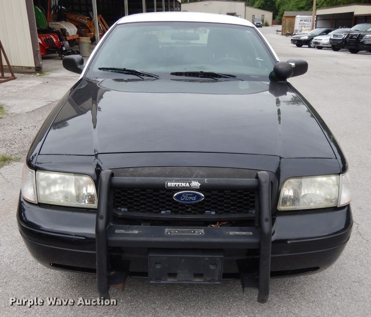 image for item DG7917 2011 Ford Crown Victoria Police Interceptor