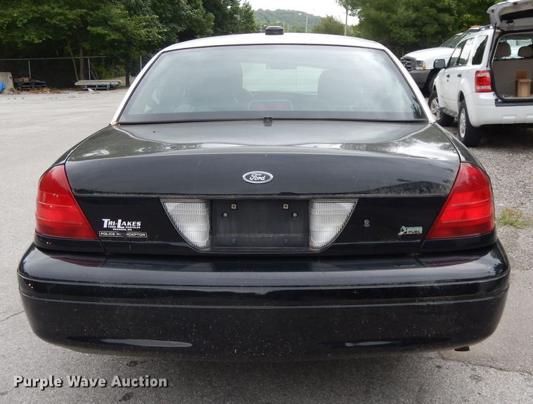 image for item DG7917 2011 Ford Crown Victoria Police Interceptor