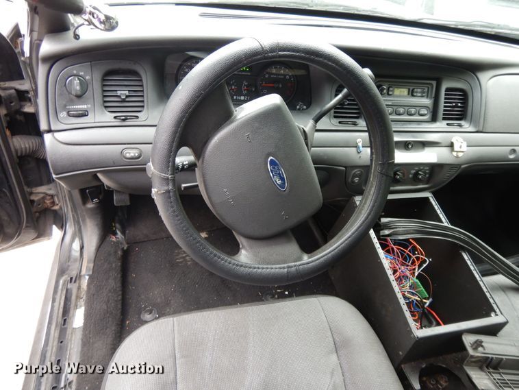 image for item DG7917 2011 Ford Crown Victoria Police Interceptor