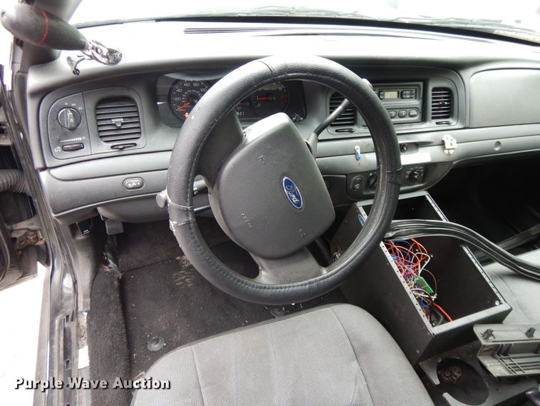 image for item DG7917 2011 Ford Crown Victoria Police Interceptor