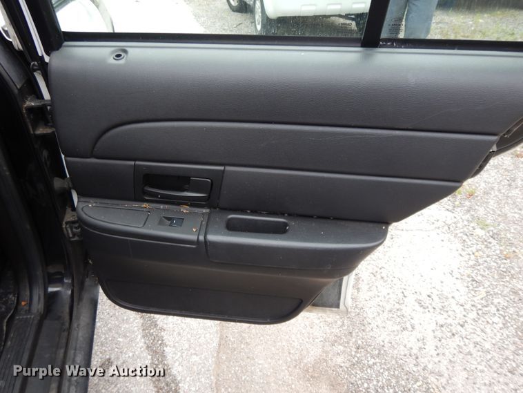 image for item DG7917 2011 Ford Crown Victoria Police Interceptor