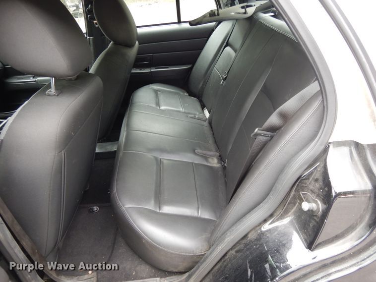 image for item DG7917 2011 Ford Crown Victoria Police Interceptor