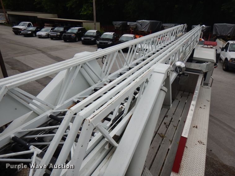 image for item DG7918 1995 Spartan 5188 280  pumper ladder fire truck