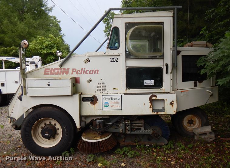 image for item DG7921 Elgin Pelican  street sweeper