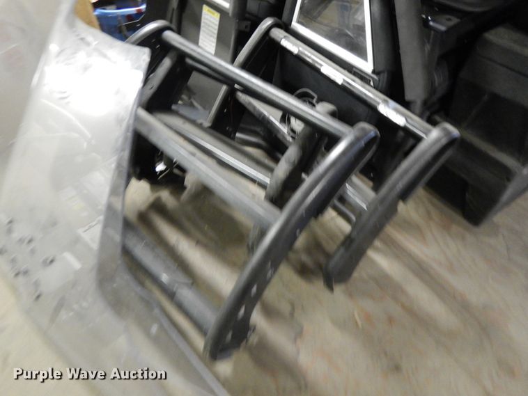 image for item DG7922 Automotive accessories