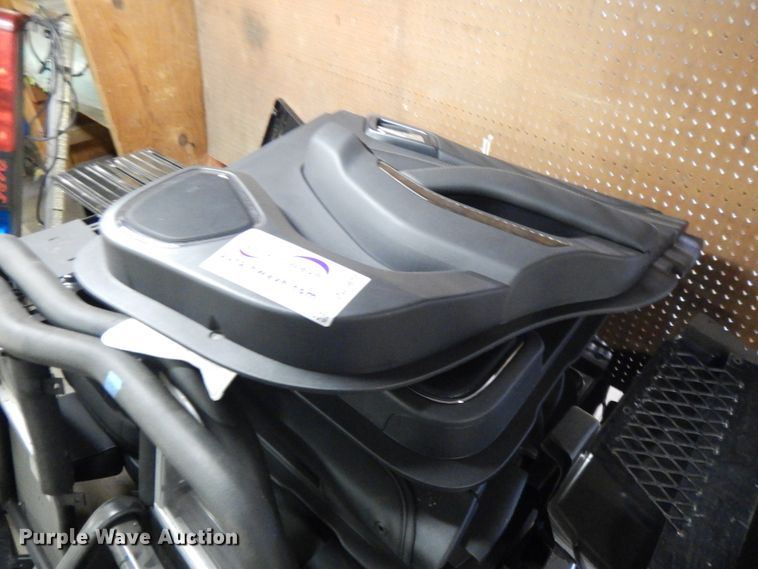 image for item DG7922 Automotive accessories