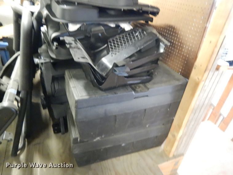 image for item DG7922 Automotive accessories