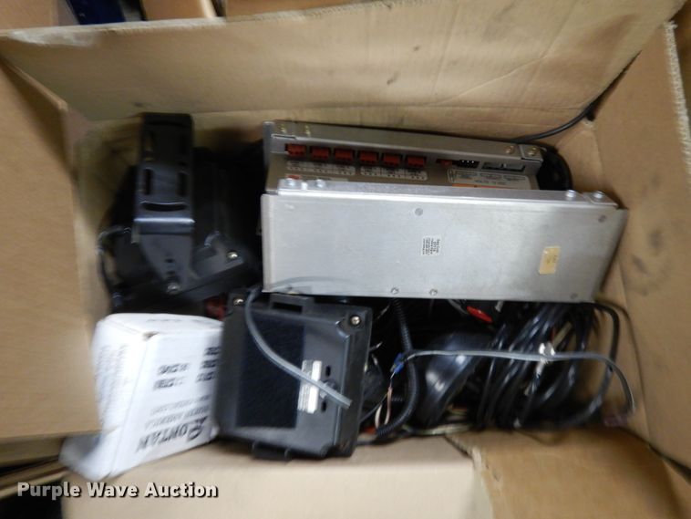 image for item DG7922 Automotive accessories