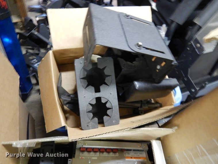 image for item DG7922 Automotive accessories