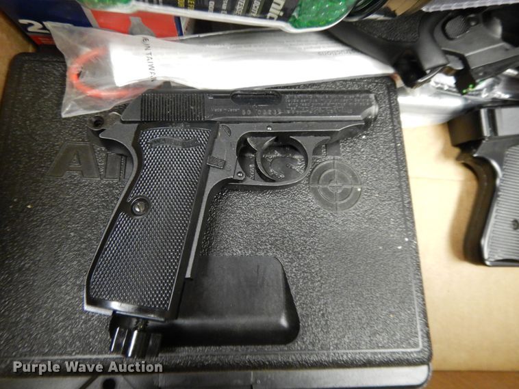 image for item DG7923 Sporting goods