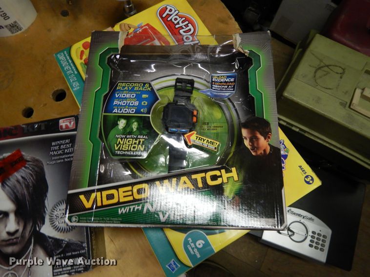 image for item DG7924 Electronics