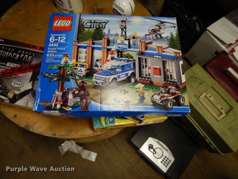 image for item DG7924 Electronics