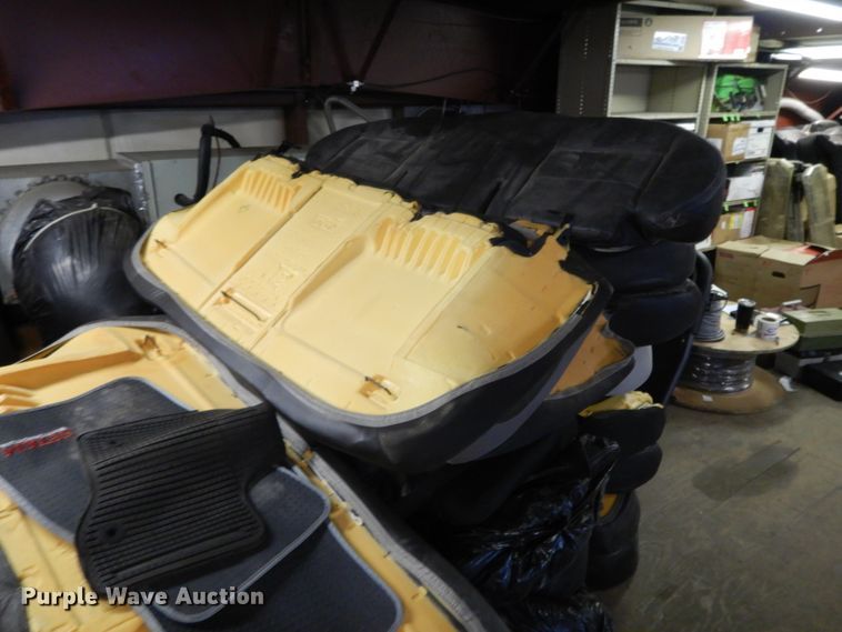 image for item DG7925 Approximately 19 vehicle rear seats