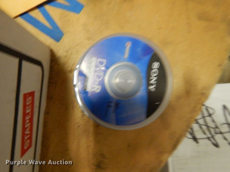 image for item DG7927 Household items