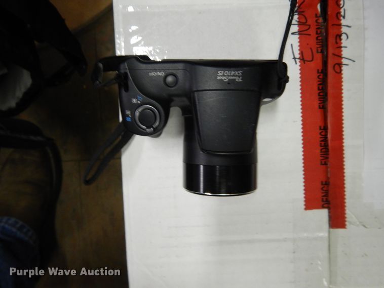 image for item DG7927 Household items