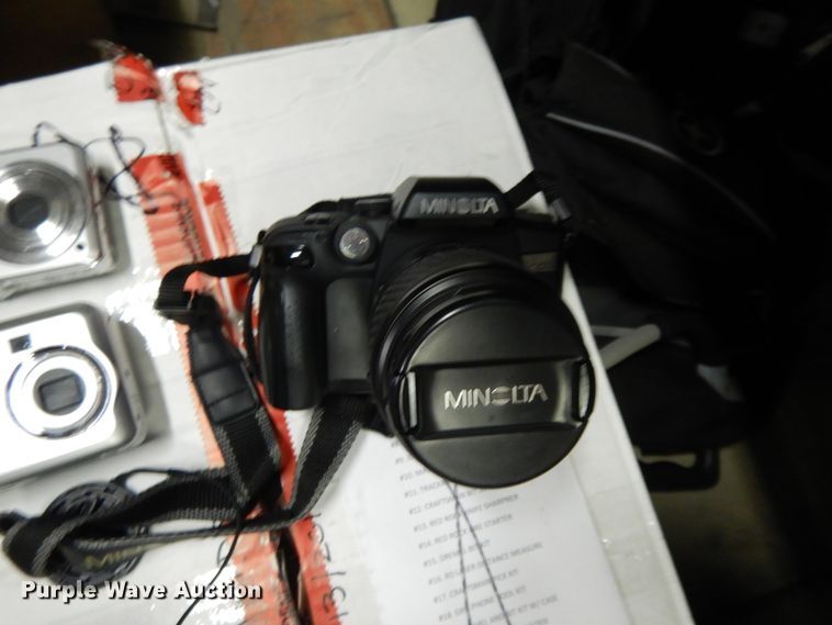 image for item DG7927 Household items