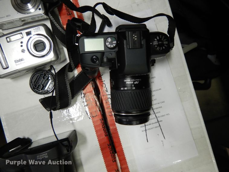 image for item DG7927 Household items