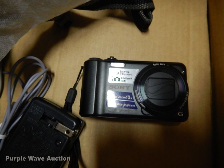 image for item DG7927 Household items