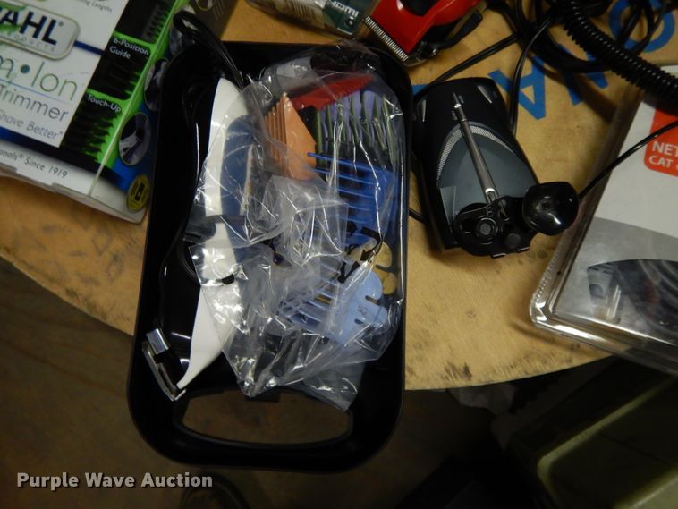 image for item DG7927 Household items