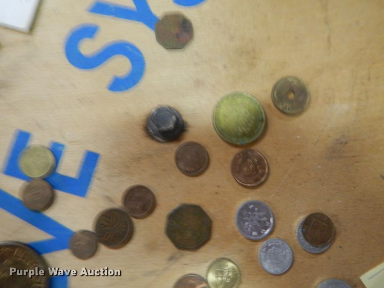 image for item DG7927 Household items