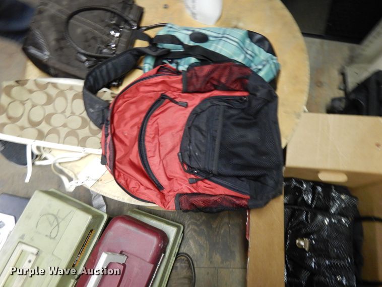 image for item DG7927 Household items