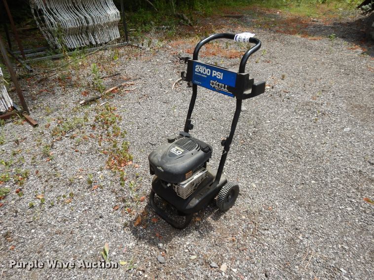image for item DG7931 Lawn and garden equipment