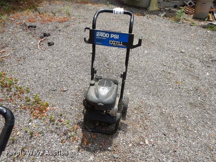 image for item DG7931 Lawn and garden equipment