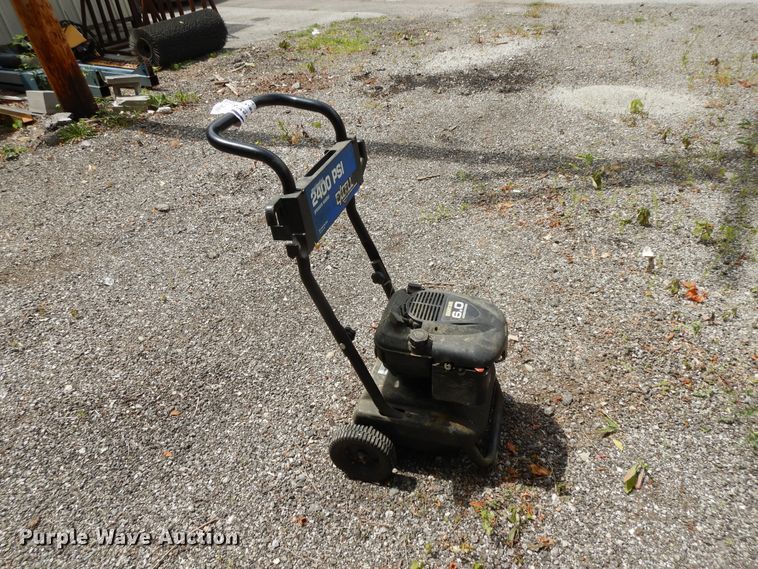 image for item DG7931 Lawn and garden equipment