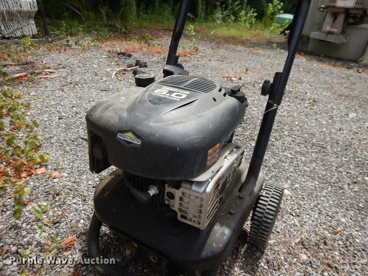 image for item DG7931 Lawn and garden equipment