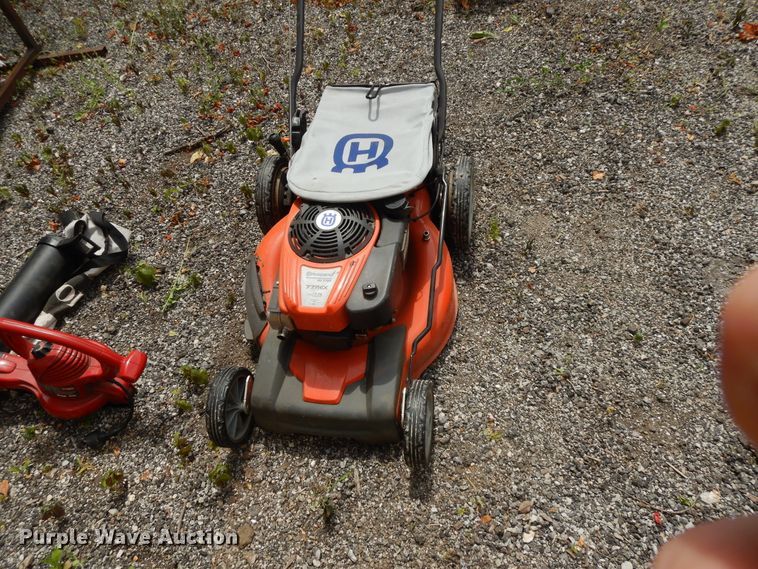 image for item DG7931 Lawn and garden equipment