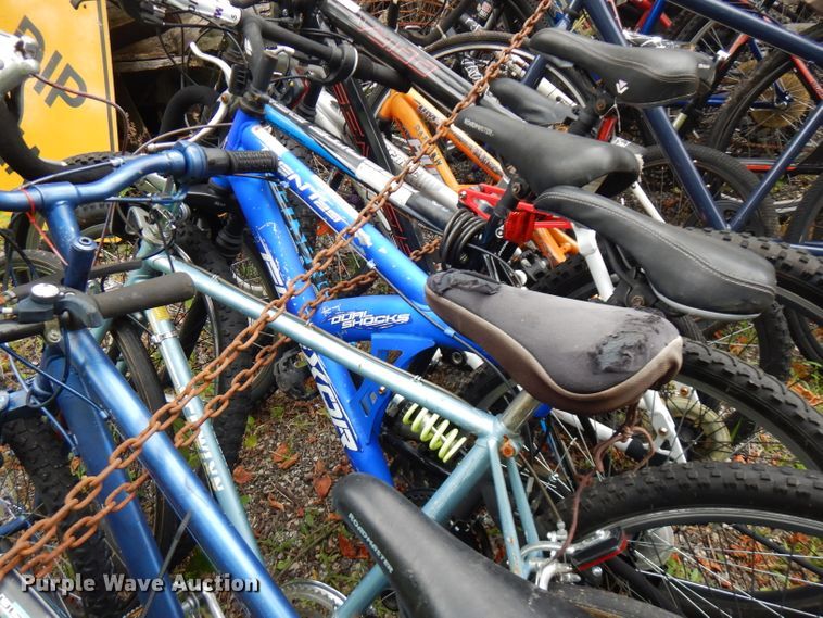 image for item DG7932 Approximately 18 bicycles