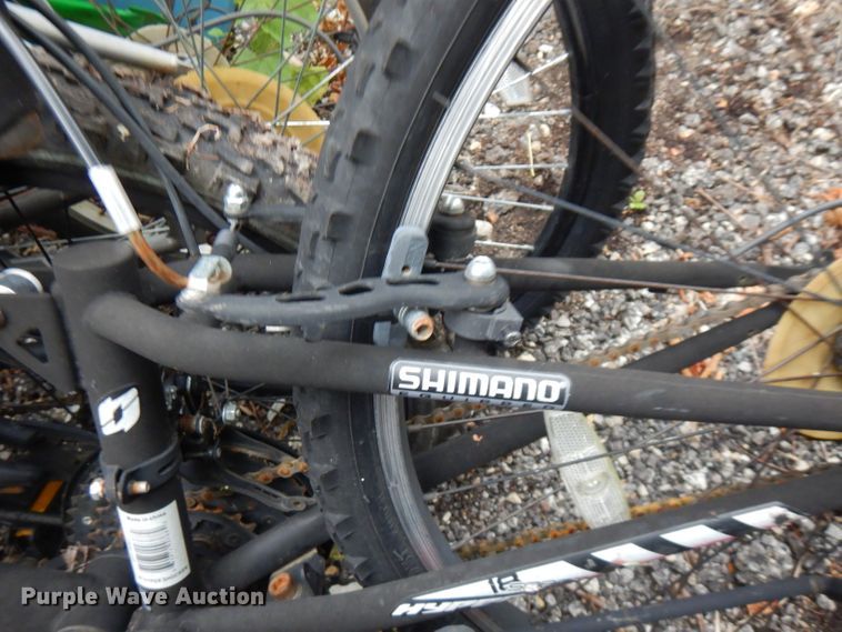 image for item DG7932 Approximately 18 bicycles