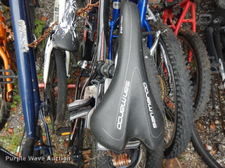 image for item DG7932 Approximately 18 bicycles