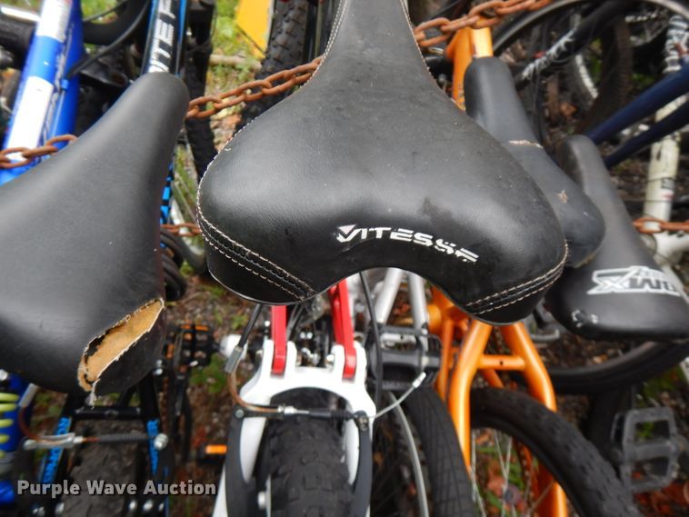 image for item DG7932 Approximately 18 bicycles