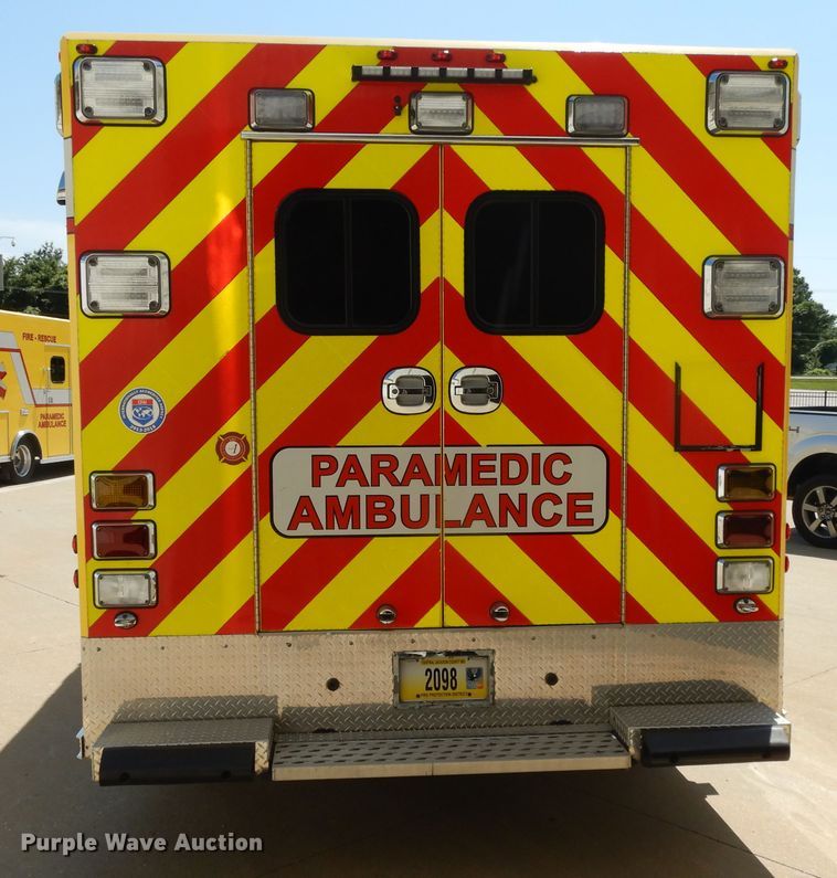 image for item DG7977 2012 Ford F450 Super Duty XLT  ambulance