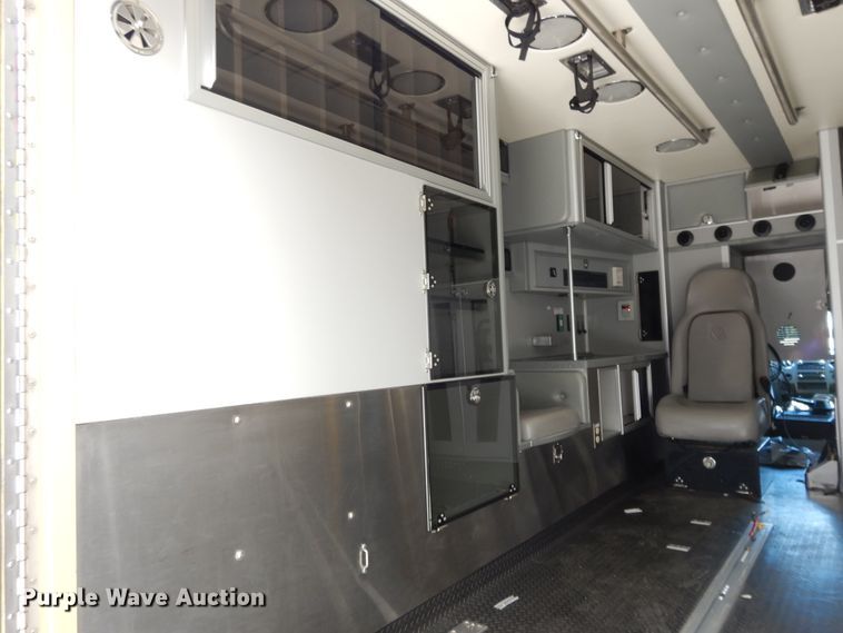 image for item DG7977 2012 Ford F450 Super Duty XLT  ambulance