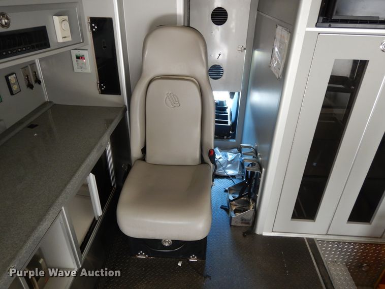 image for item DG7977 2012 Ford F450 Super Duty XLT  ambulance