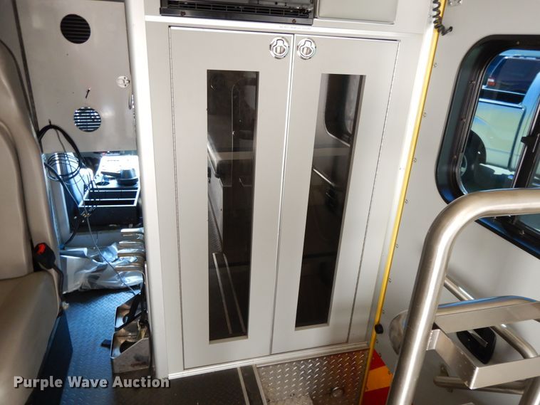 image for item DG7977 2012 Ford F450 Super Duty XLT  ambulance