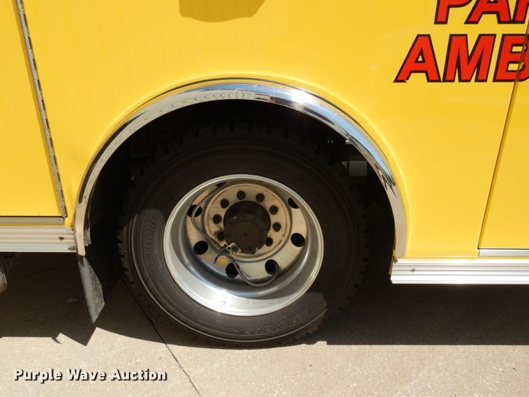 image for item DG7977 2012 Ford F450 Super Duty XLT  ambulance