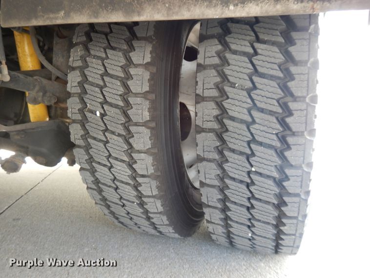 image for item DG7977 2012 Ford F450 Super Duty XLT  ambulance