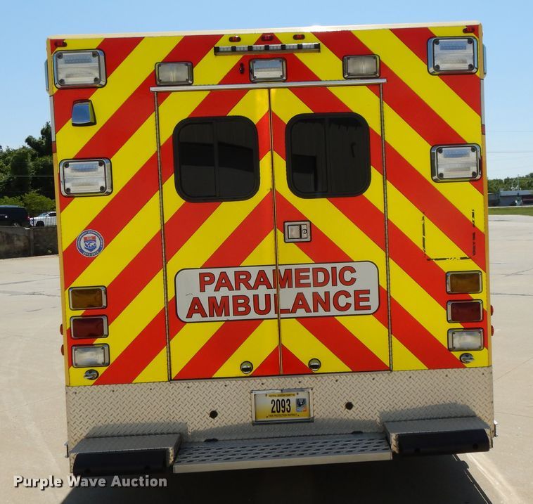 image for item DG7978 2009 Ford F450 Super Duty  ambulance