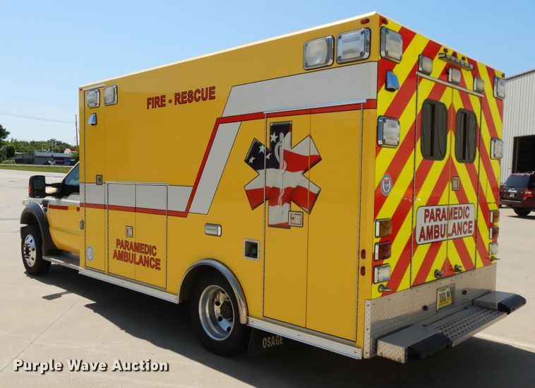image for item DG7978 2009 Ford F450 Super Duty  ambulance