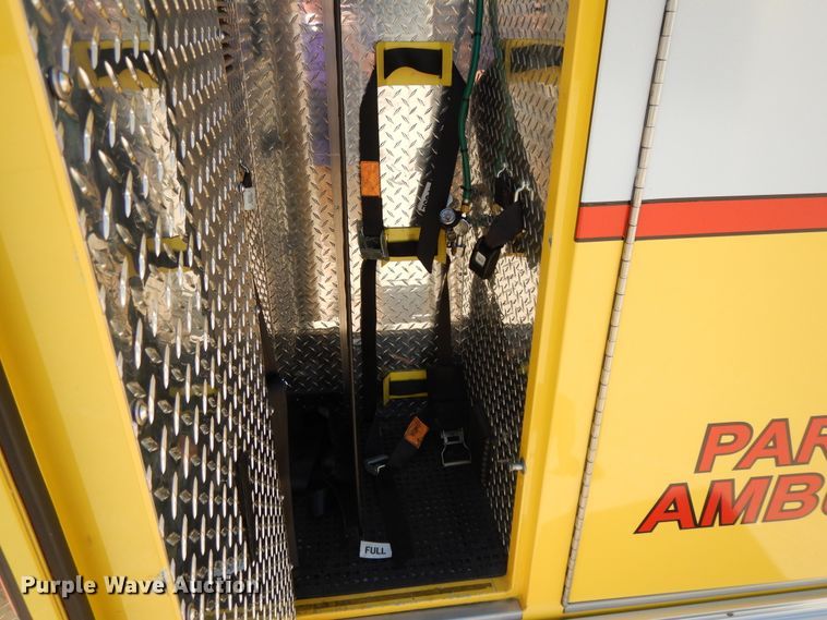 image for item DG7978 2009 Ford F450 Super Duty  ambulance