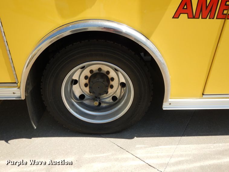 image for item DG7978 2009 Ford F450 Super Duty  ambulance