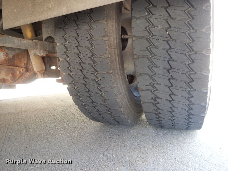 image for item DG7978 2009 Ford F450 Super Duty  ambulance