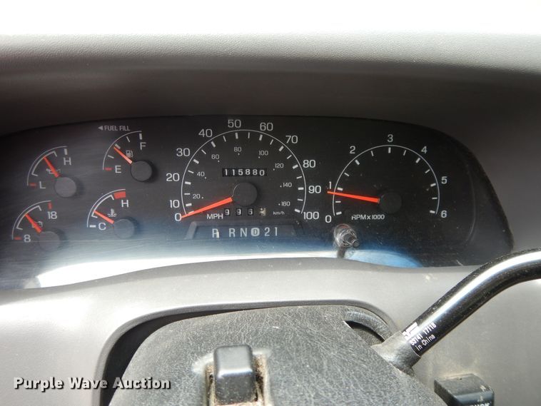 image for item DG8052 2001 Ford F250 Super Duty  pickup truck cab and chassis