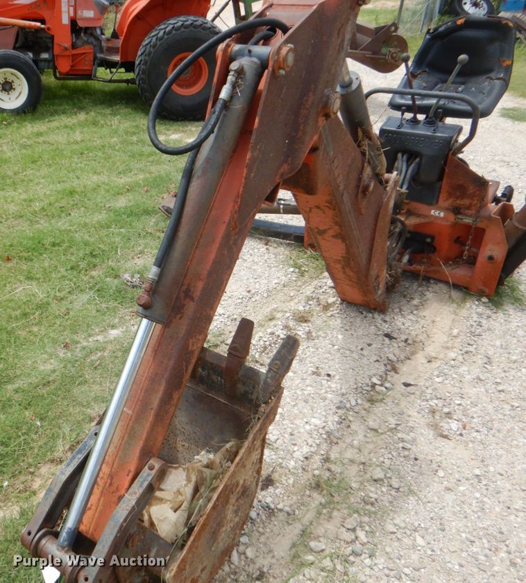 1996 Woods Groundbreaker BH9000 backhoe attachment in Burleson, TX Item DH5363 sold Purple Wave