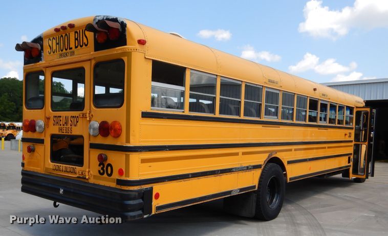 image for item DH7003 2001 International 3800  school bus